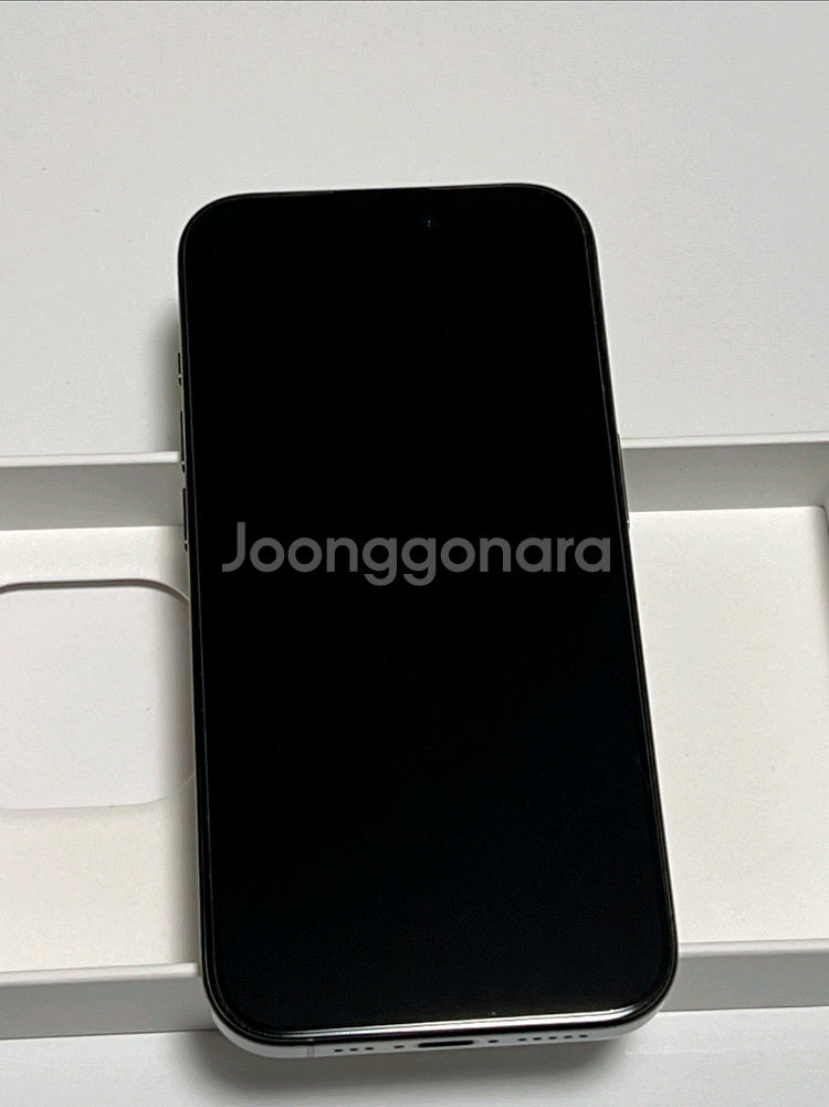 아이폰 15프로 블랙 티타늄 256 자급제 풀박스--10