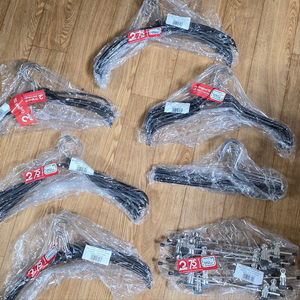 마와 옷걸이 실루엣 이코노믹 이코노믹 바디폼 바지걸이