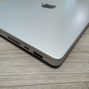 맥북프로 14인치실버 16g 1tb 판매합니다