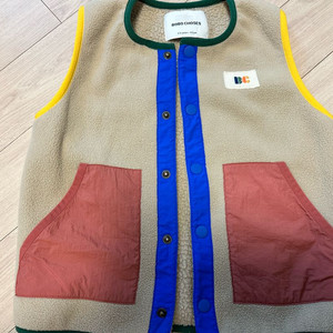 보보쇼즈 B.C 플리스 조끼 4-5y & 토마토 양말 26-28