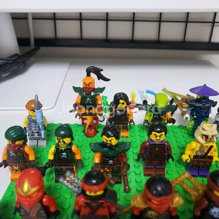 레고 닌자고피규어입니다--4