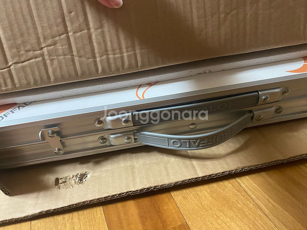 [미사용]버팔로 테이블 의자 세트--2