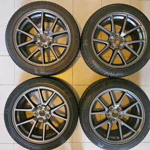 테슬라 모델3 18인치 휠 및 휠커버 1대분 (17/19년식 윈터타이어포함)