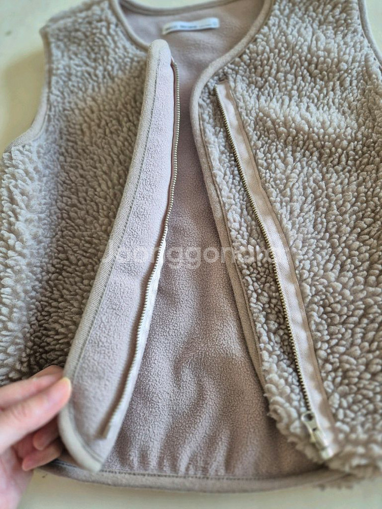 쁘띠헬레나 양털조끼 L 5-6세--5