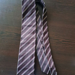 프라다 스트라이프 넥타이