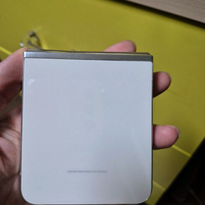 갤럭시z플립5 액정파손 부품용으로 팝니다