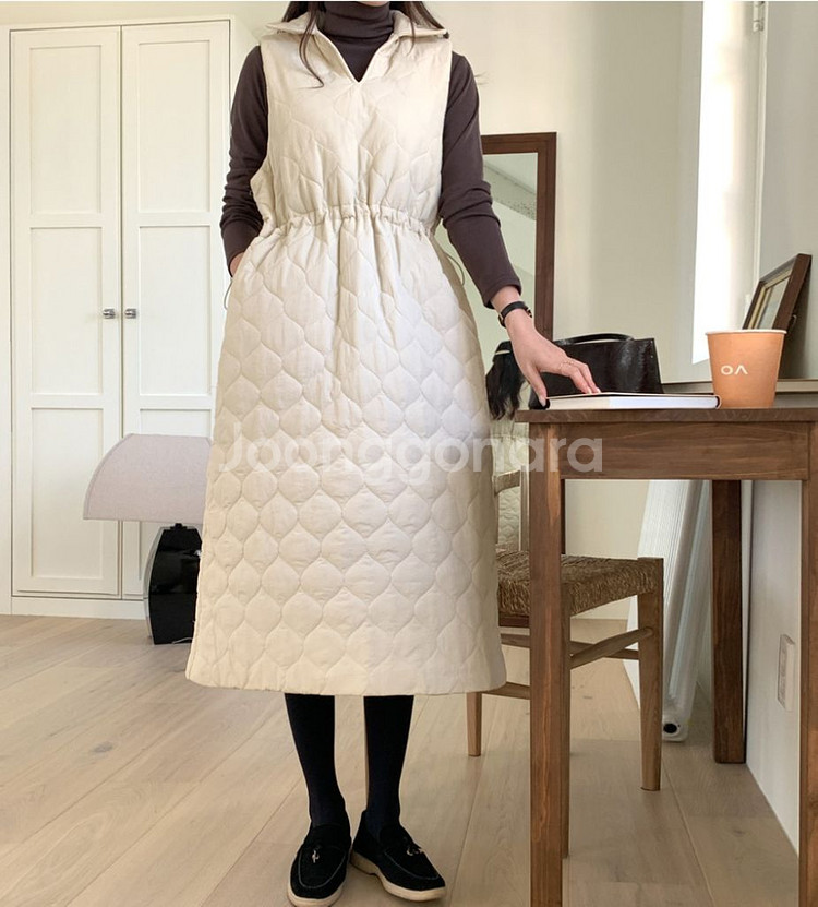 새상품) 가볍고 따뜻 퀼팅 조끼 롱원피스 누빔 롱원피스--0