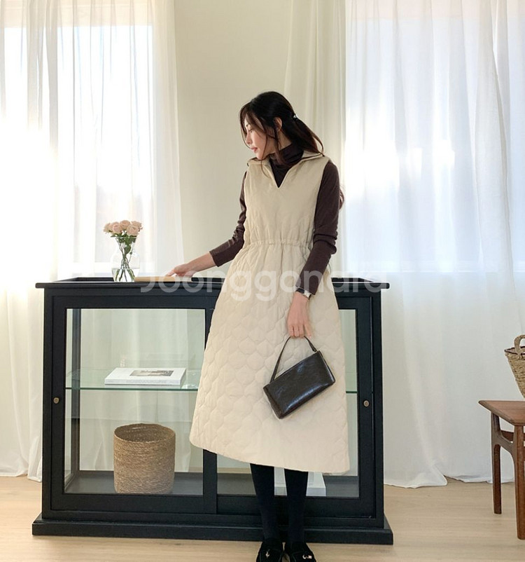 새상품) 가볍고 따뜻 퀼팅 조끼 롱원피스 누빔 롱원피스--1