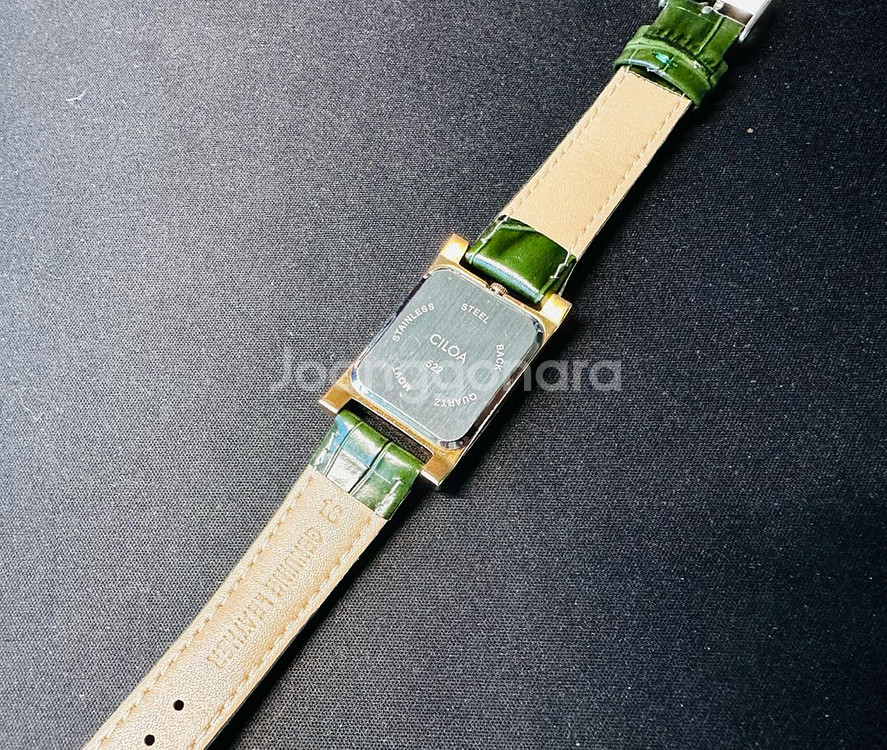 Ciloa 금장 점핑아워 빈티지 쿼츠 시계 판매--2