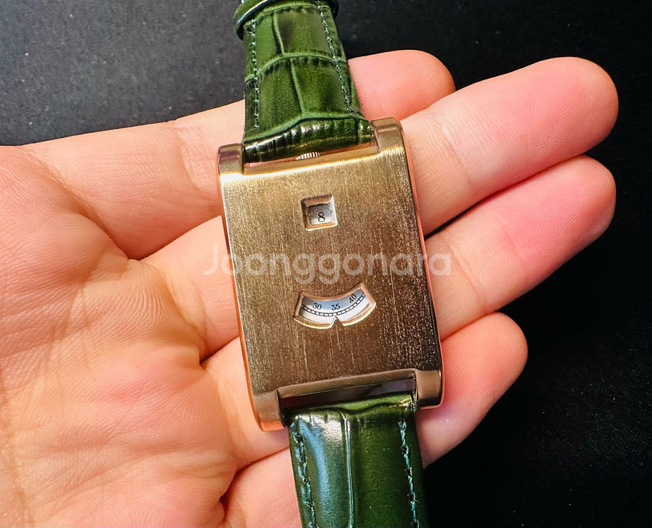 Ciloa 금장 점핑아워 빈티지 쿼츠 시계 판매--1