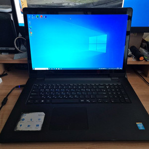 델 5748 i7 FHD 17인치 대화면 터치스크린 노트북