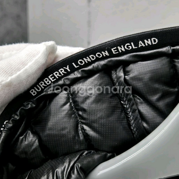 버버리 로고 경량패딩 조끼패딩 XXL--2