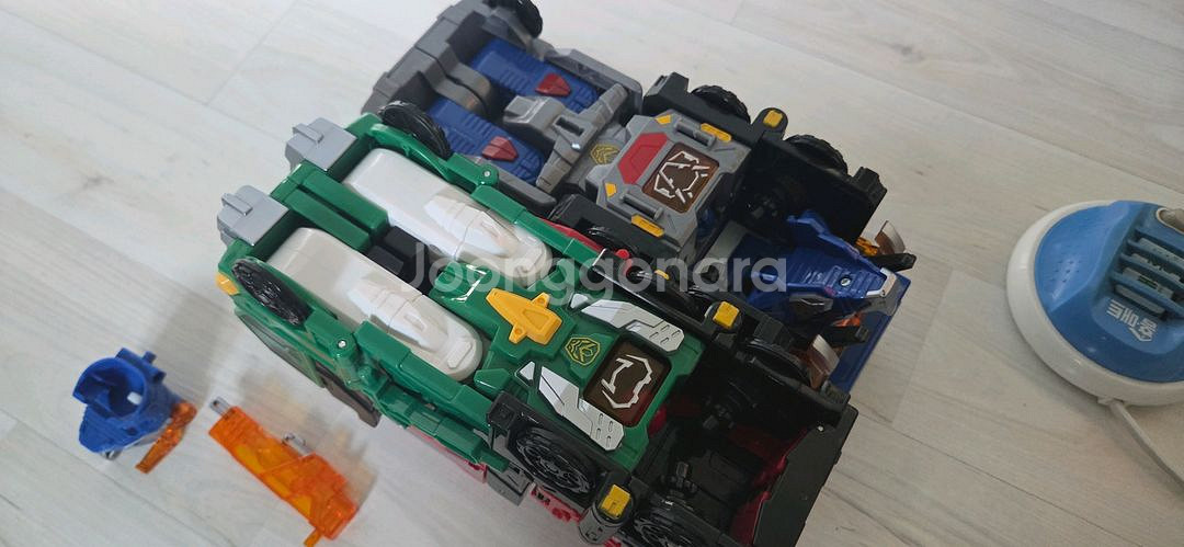 카봇 킹가이더판매합니다.--2