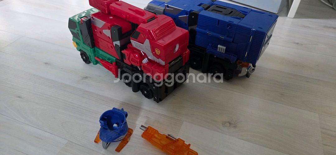 카봇 킹가이더판매합니다.--1