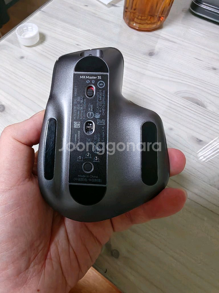 로지텍 Logitech MX Master 3S 마우스 수신기 포함--2