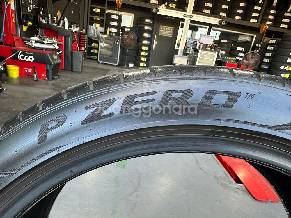 245 40 20,275 35 20 피렐리 피제로 런플렛 중고타이어 한대분 판매--0