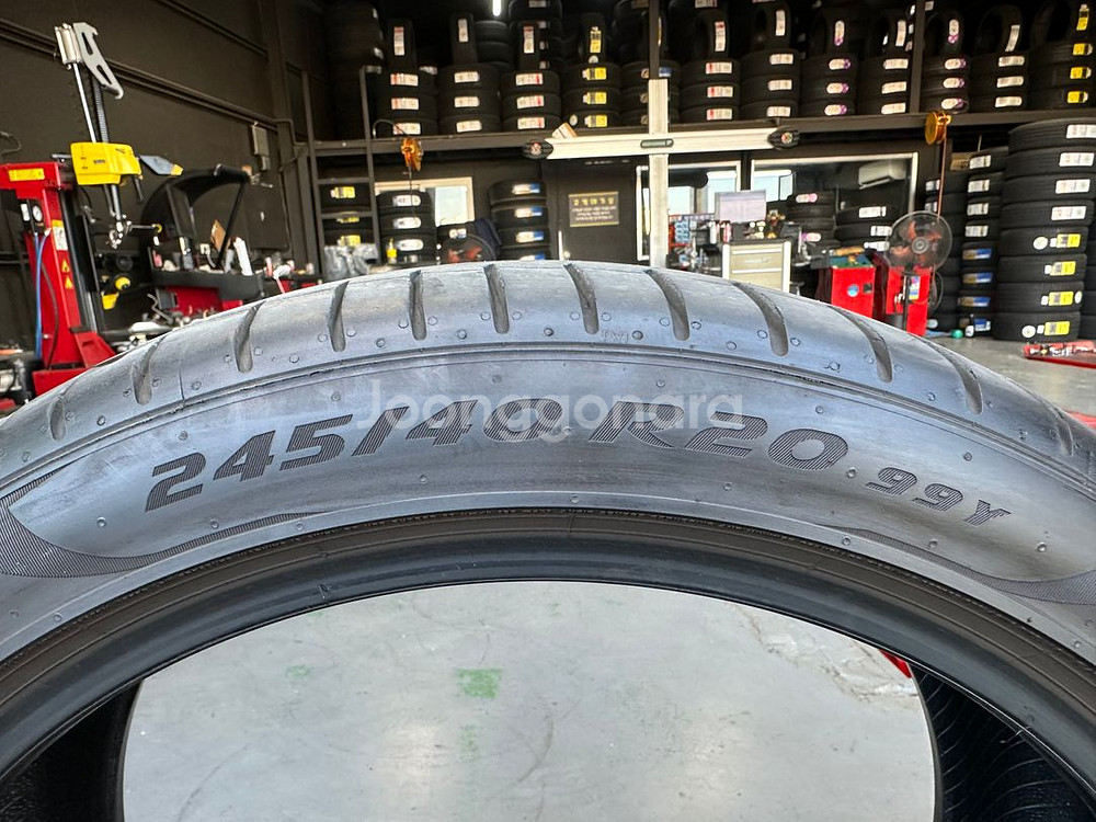 245 40 20,275 35 20 피렐리 피제로 런플렛 중고타이어 한대분 판매--1