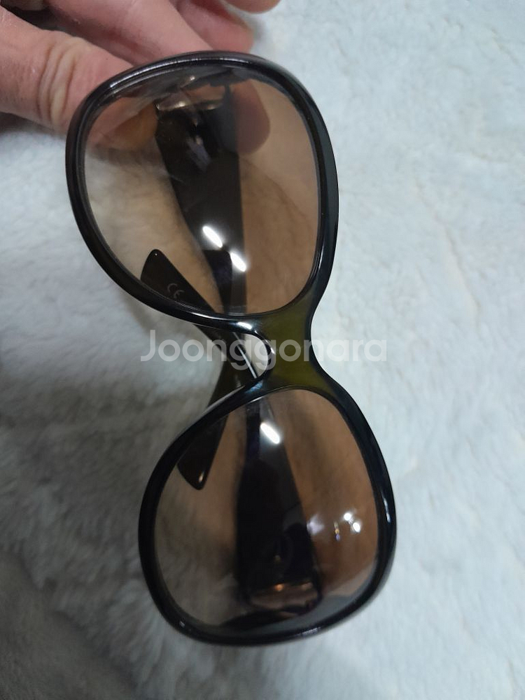 구찌 선글라스 오버 사이즈 뿔테--0