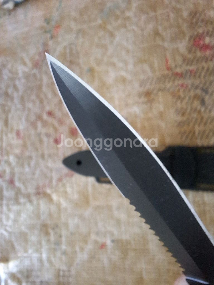 캠핑나이프 새거미사용 새거톱날있고밴드있어서 팔이나 다리--3