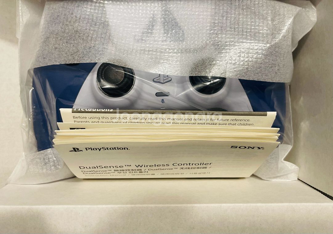 ps5 갓오브워 한정판 듀얼센스--1