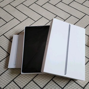 아이패드 7세대 32g wifi 스페이스그레이 + 호환펜슬 박스셋