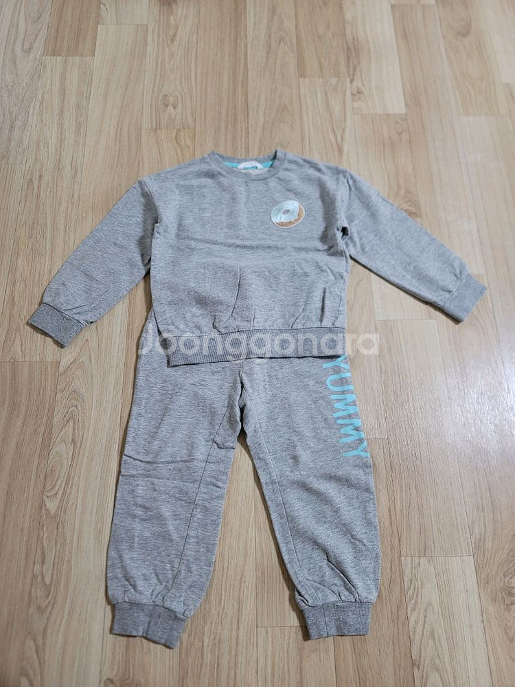 남아옷110 몽땅10벌 9천원.갭멜빵바지.H&M티.트레이닝셋업2벌.코코리따바지.핀앤핏후드집업 등--6