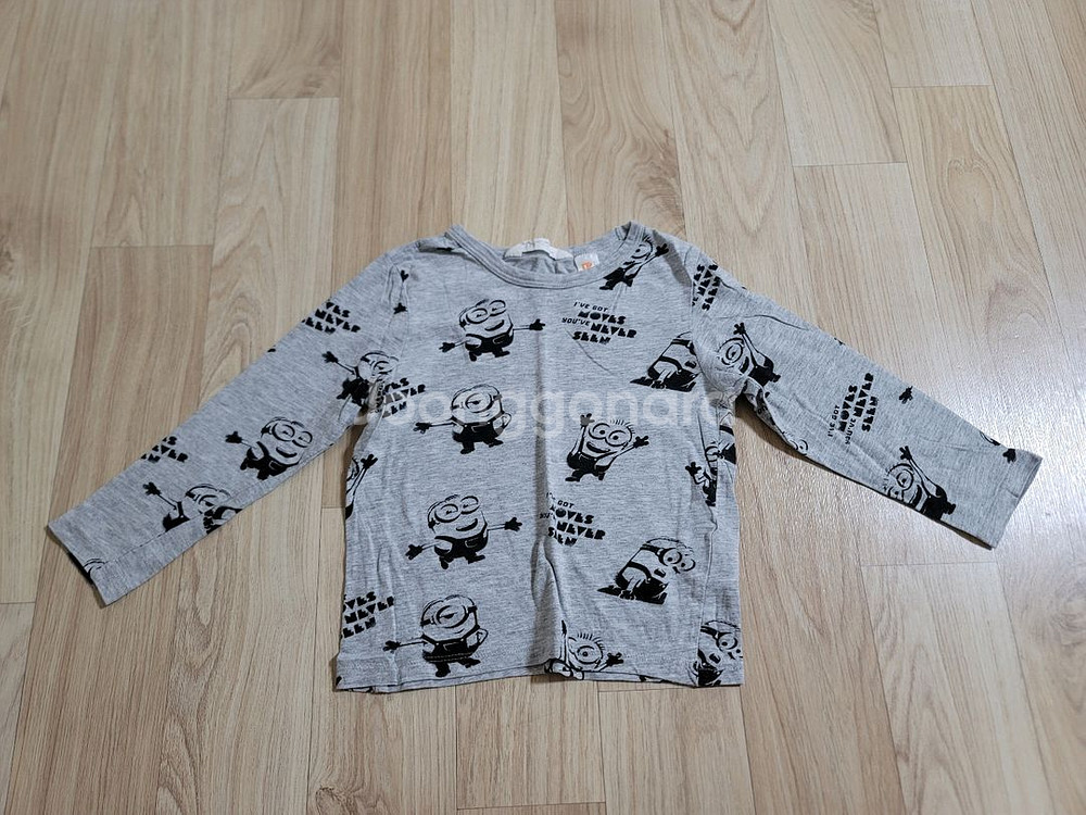 남아옷110 몽땅10벌 9천원.갭멜빵바지.H&M티.트레이닝셋업2벌.코코리따바지.핀앤핏후드집업 등--1