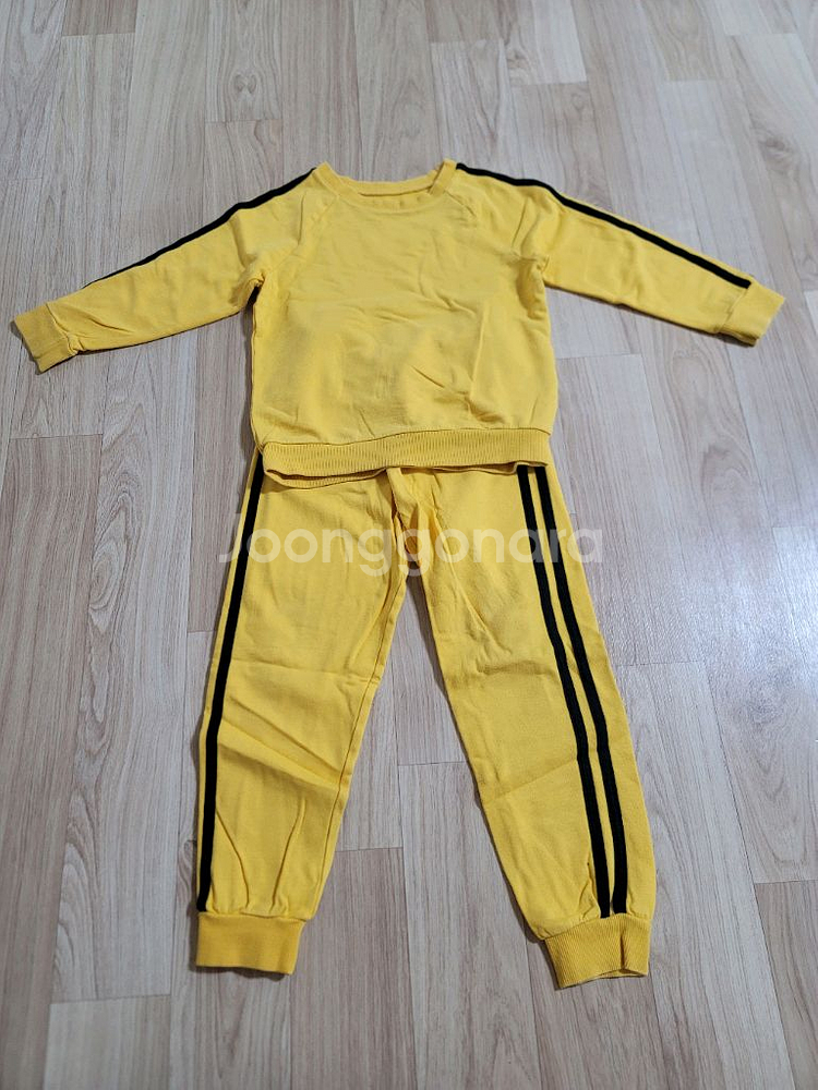 남아옷110 몽땅10벌 9천원.갭멜빵바지.H&M티.트레이닝셋업2벌.코코리따바지.핀앤핏후드집업 등--7