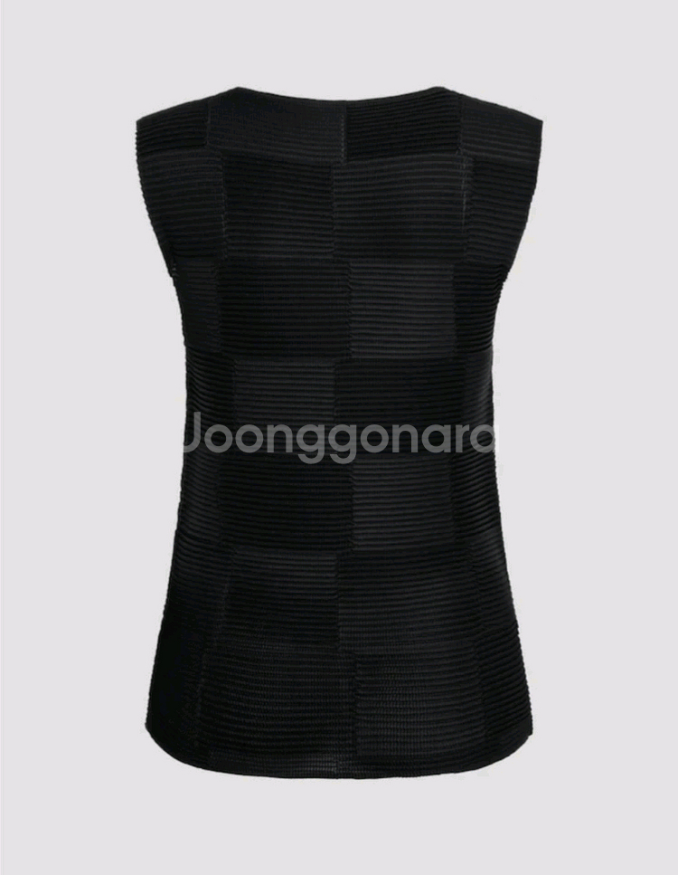 이세이미야케 탑 체커드 플리츠 민소매 블라우스 블랙 2사이즈--1