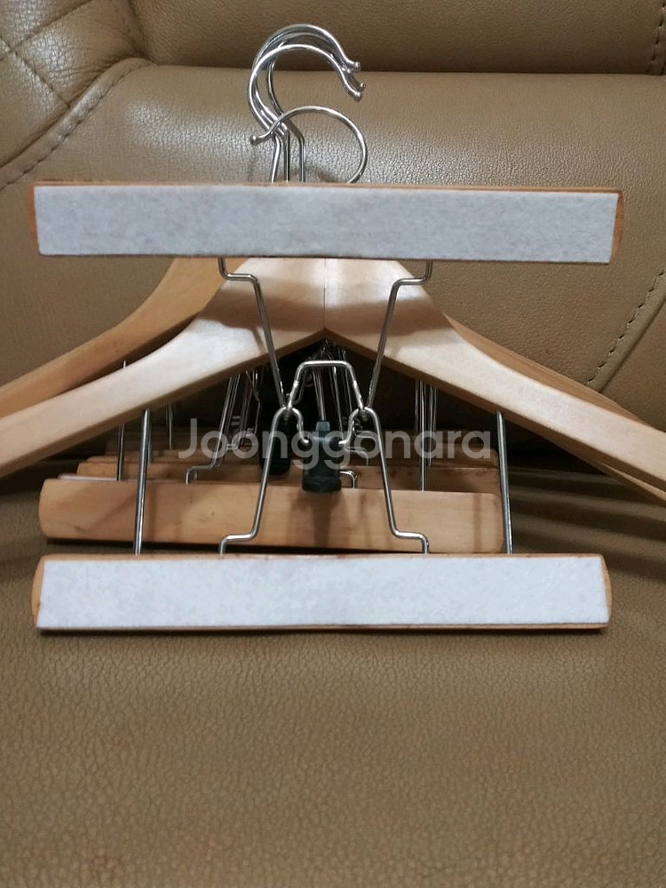 원목 상하의옷걸이 5개--1