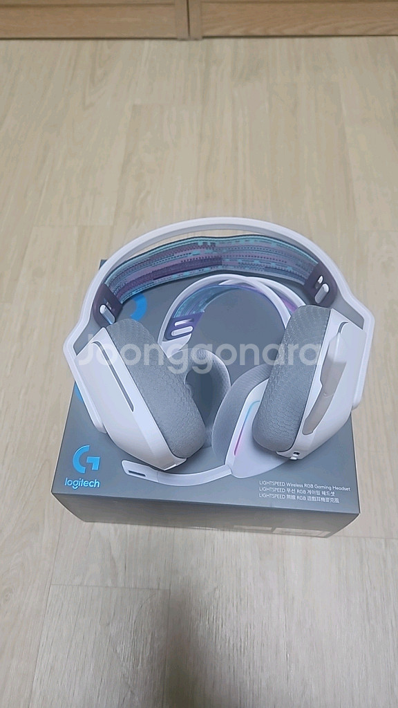 로지텍 G733 무선 게이밍 헤드셋--0