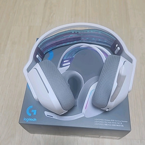 로지텍 G733 무선 게이밍 헤드셋