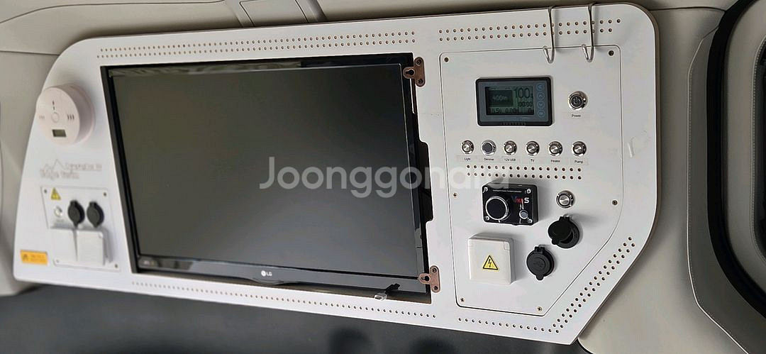 더 뉴그랜드 스타렉스 2인승 캠핑카 4WD/20년9월/46,***km--3