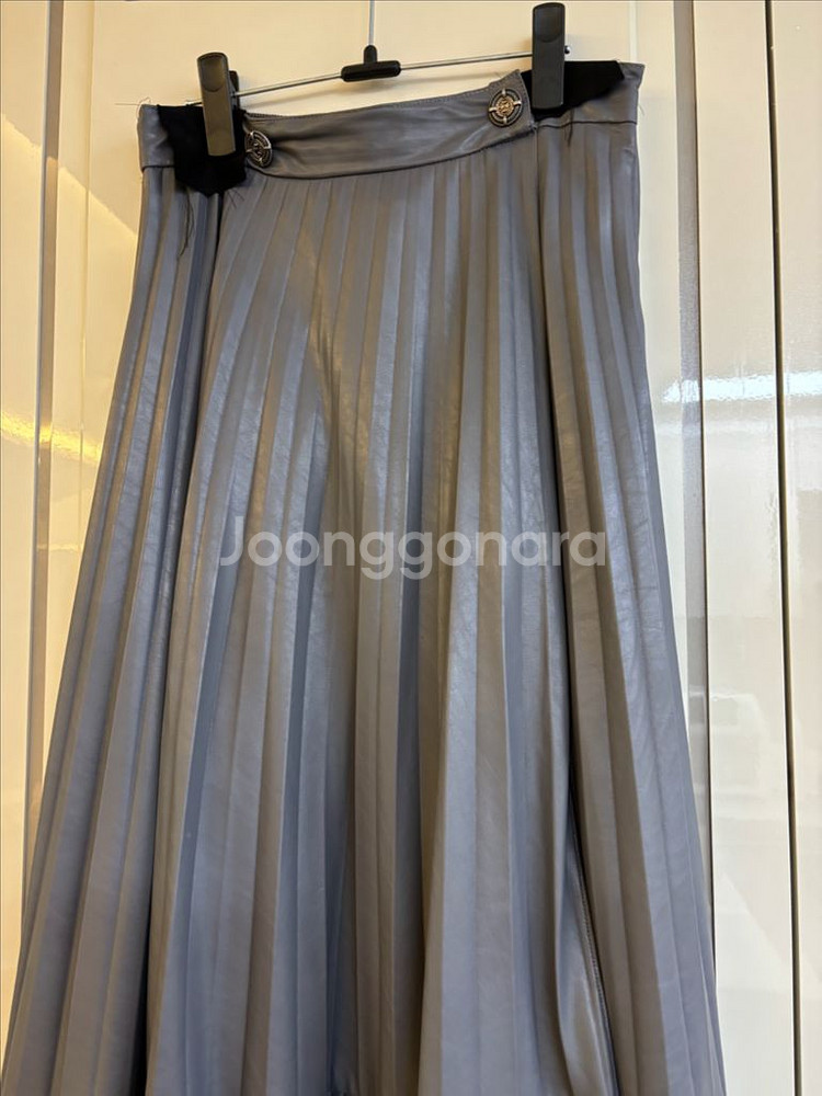 듀엘 레더 플리츠 스커트--9