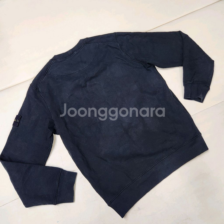 정품 스톤아일랜드 남성 기모 맨투맨 티셔츠 L--3