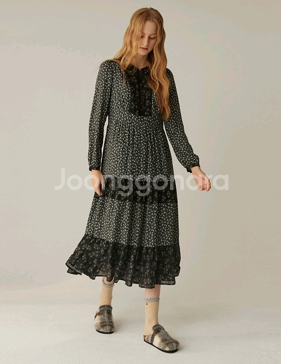 써스데이아일랜드 기모 프릴 원피스--5