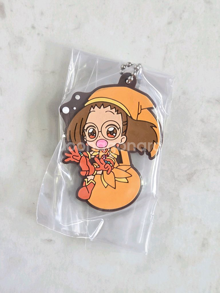 꼬마마법사레미 하즈키 b상 스트랩+c상 캔뱃지 도레미 아소토 가챠 2세트--1