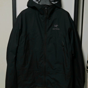 아크테릭스 베타자켓 블랙 L사이즈 구로고 새상품급 판매합니다.