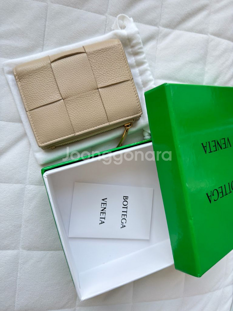 보테가 베네타 인트레치아토 반지갑--0