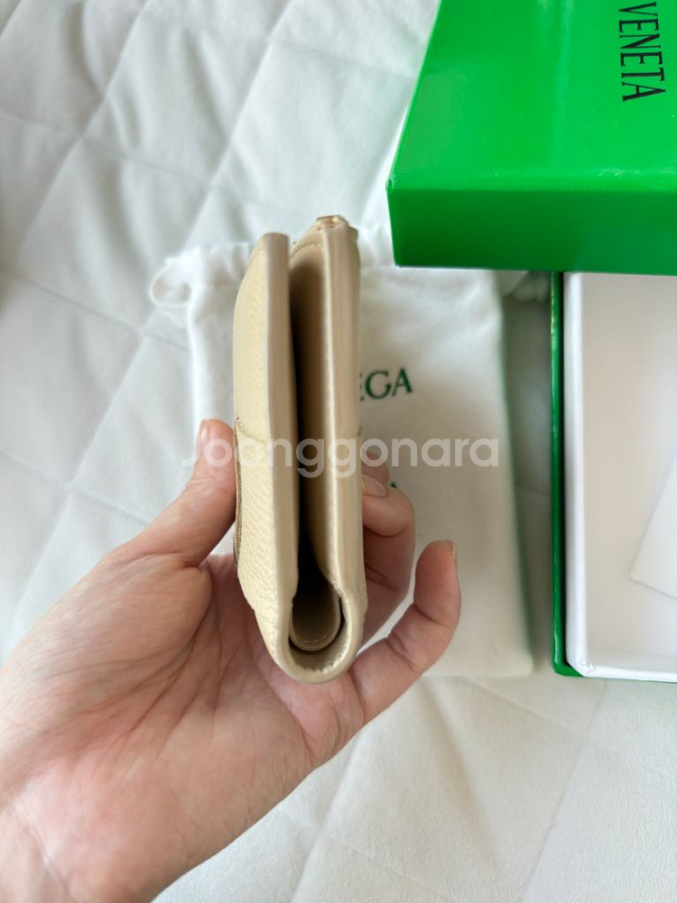 보테가 베네타 인트레치아토 반지갑--3