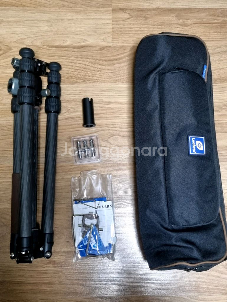 레오포토 카본 10X(LX-254CT+XB-32) 삼각대 판매합니다.--0