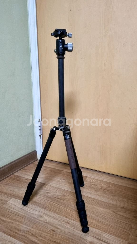 레오포토 카본 10X(LX-254CT+XB-32) 삼각대 판매합니다.--2