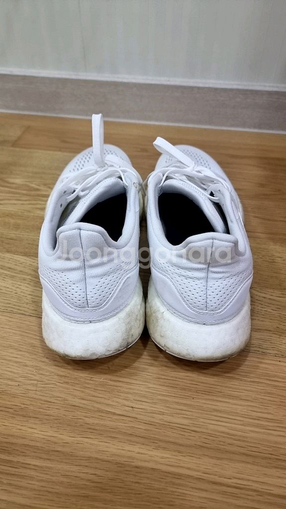 아디다스 울트라부스트 스니커즈265--3