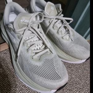 아식스 슈퍼블라스트2 러닝화 265