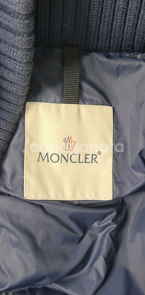 몽클레어 패딩조끼--2