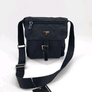 프라다 메신저백, 크로스백