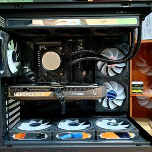 미사용 ) 9800X3D & RTX5070 컴퓨터 PC