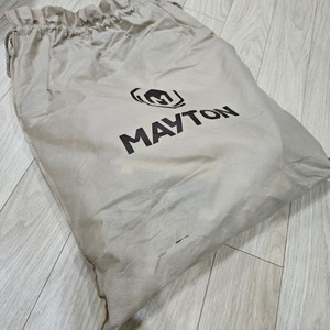 메이튼 차량용 우드테이블 입니다.