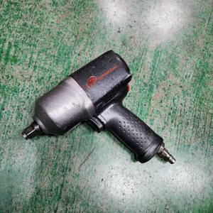 잉가솔랜드 1/2에어임팩렌치 IR-2135QI