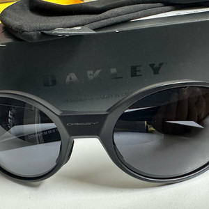 오클리 아이자켓 리덕스